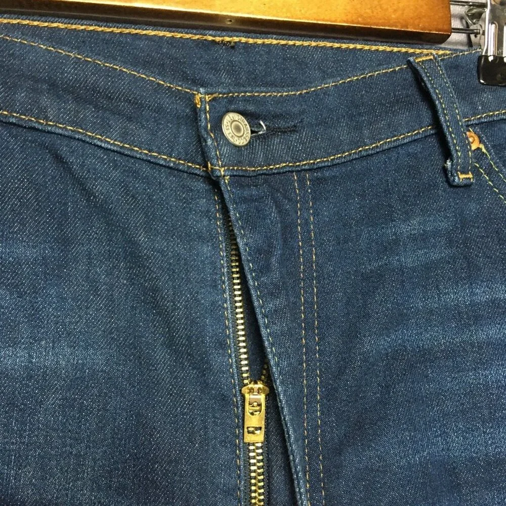 Levis Mens 541 Athletic Fit Blue Jeans size 40x32 Stretch Denim Zipper Fly Pants